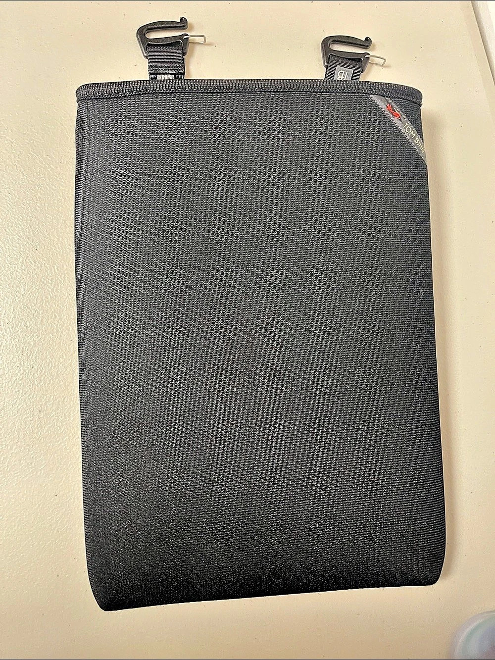 Tom Bihn Cache Laptop/Tablet Sleeve Black